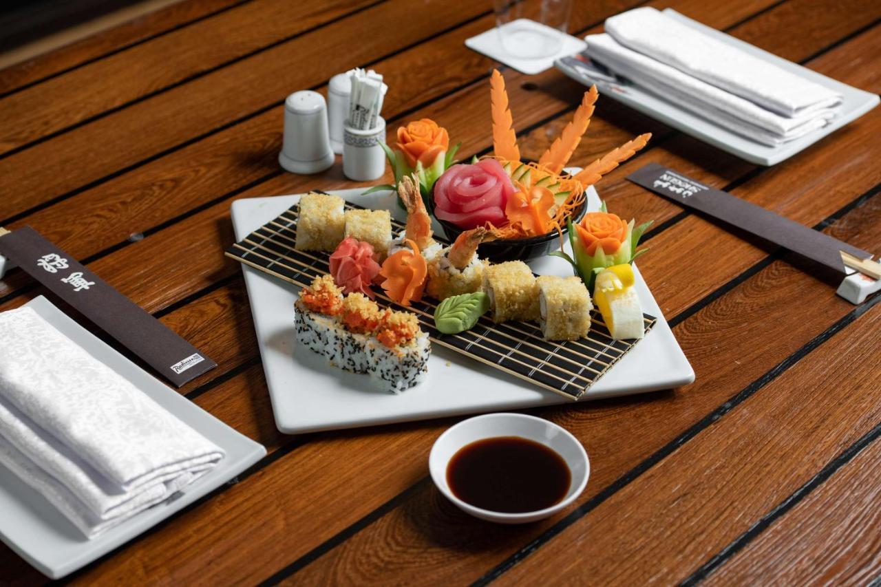 Radisson Blu Hotel, Riyadh Exterior photo Sushi
