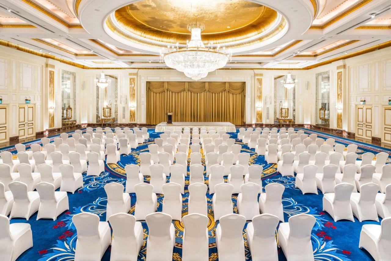 Radisson Blu Hotel, Riyadh Exterior photo The Grand Ballroom