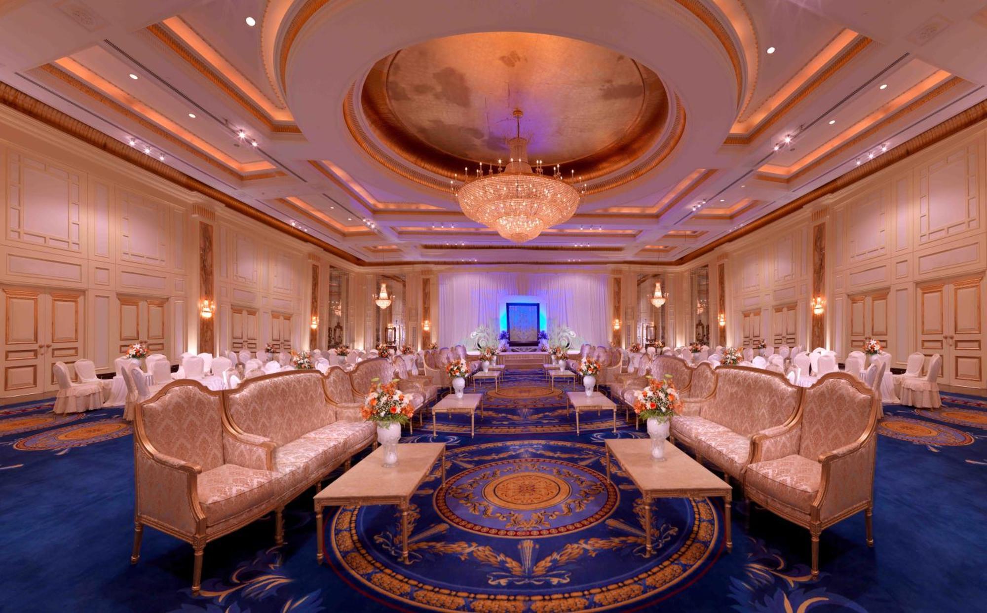 Radisson Blu Hotel, Riyadh Exterior photo The ballroom
