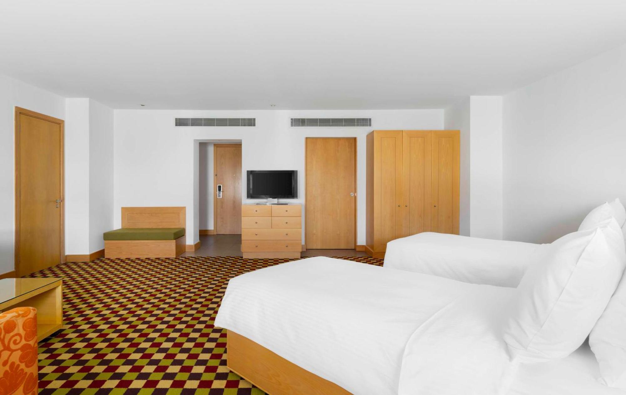 Radisson Blu Hotel, Riyadh Exterior photo A room at the hotel